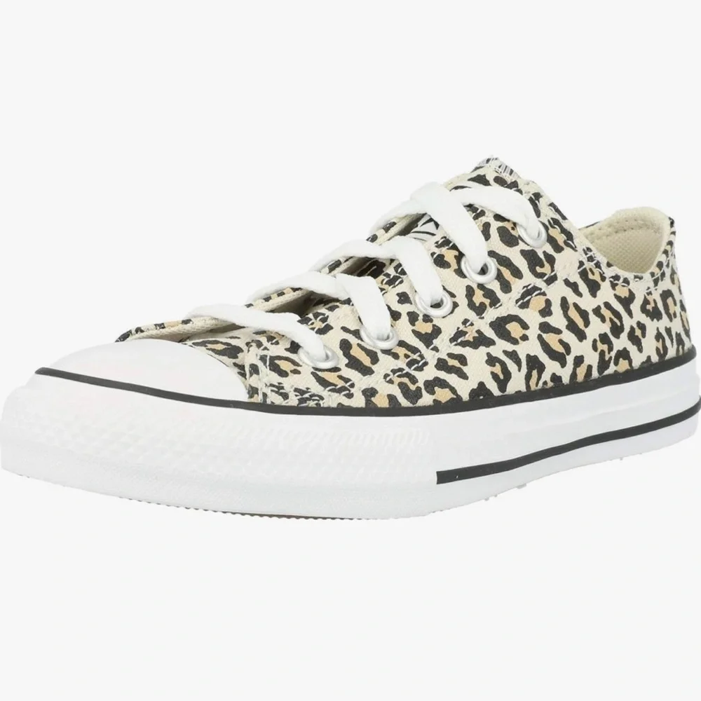 Little girls cheetah converse
